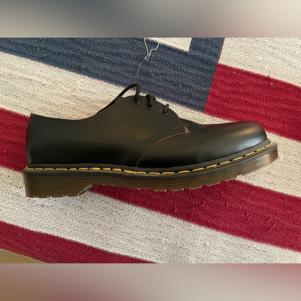 Like new Dr. Martens Black Leather Men's Shoes